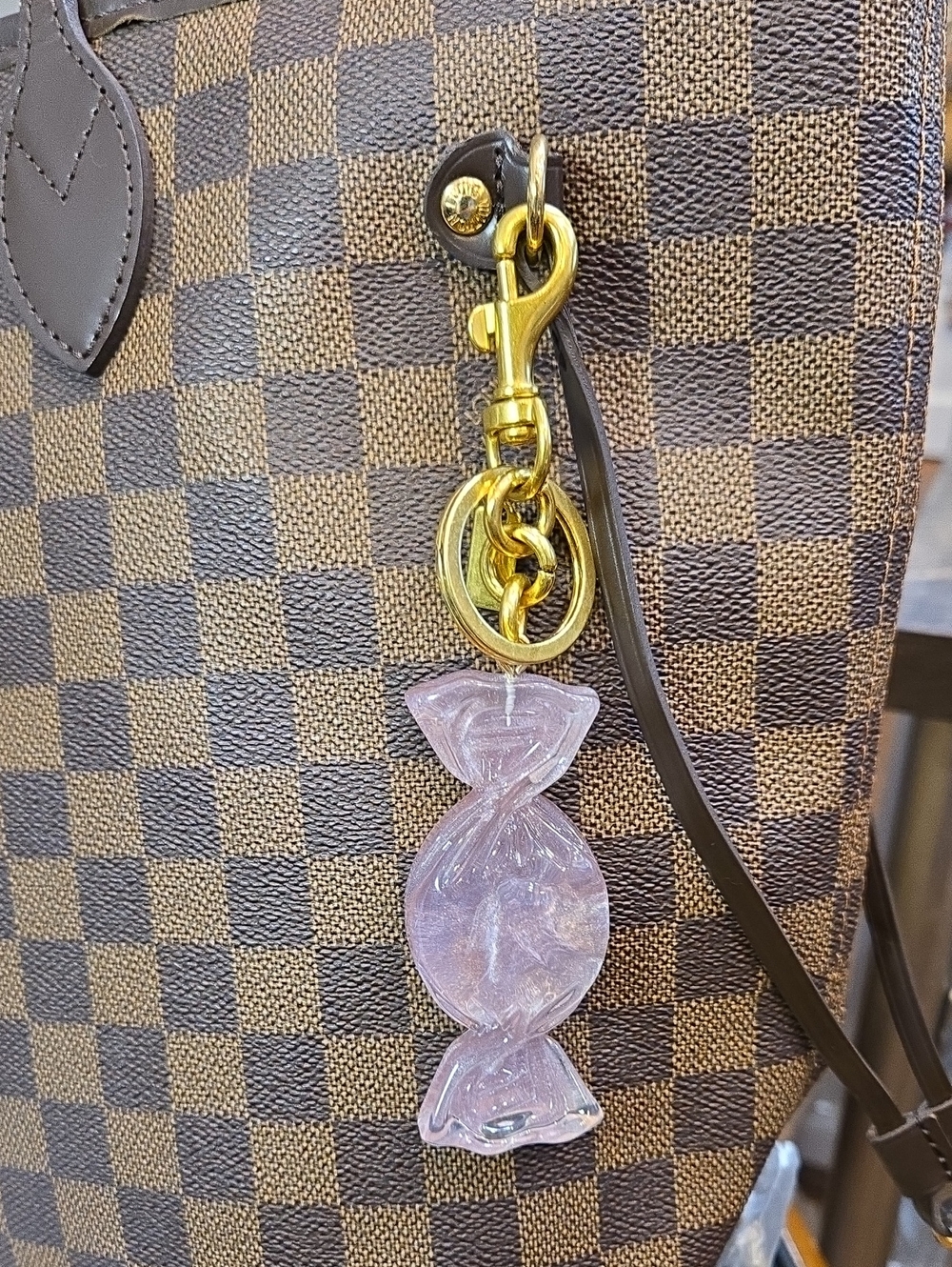 NWOT - Statement CANDY Charm / Key Holder - Picture 11 of 13